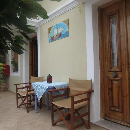 克里撒客房旅馆 *