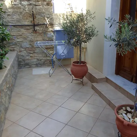 公寓 克里撒客房旅馆 *