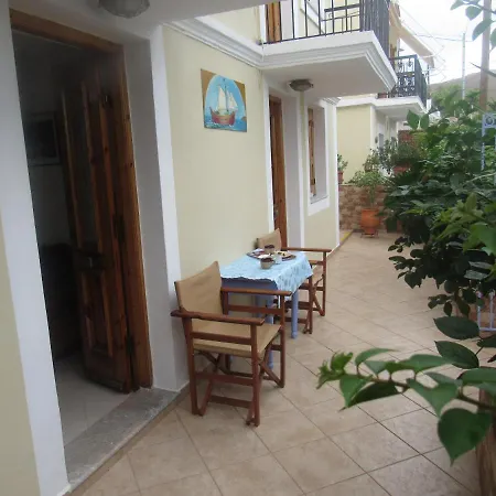 Apartment Chryssa *