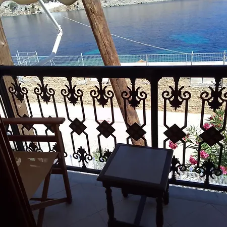 Chryssa Apartment Symi